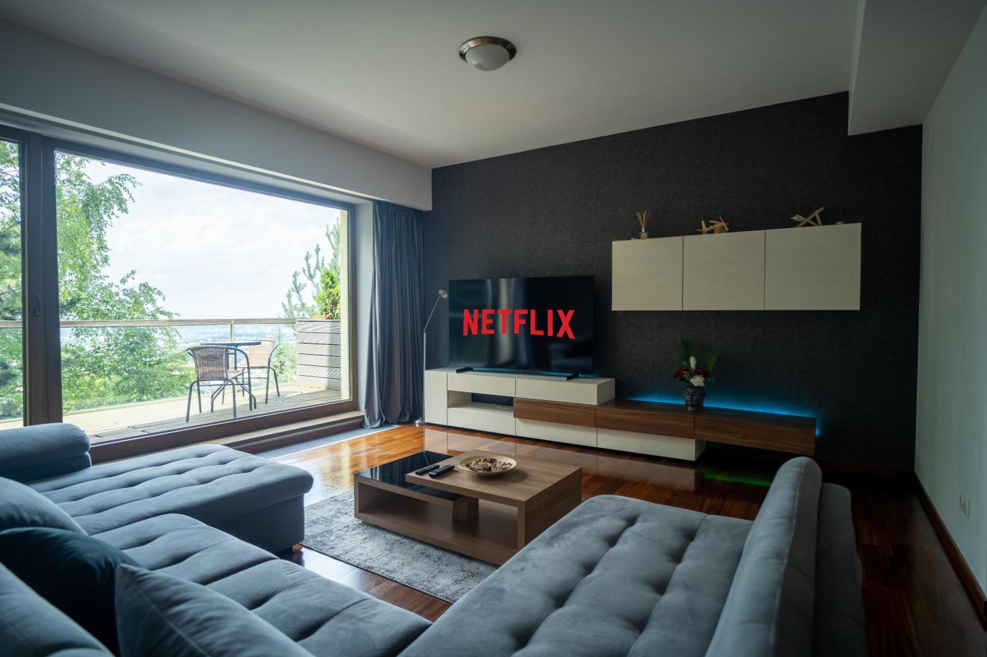 With A View - Luxury - Panoramic View Over The Apartment *